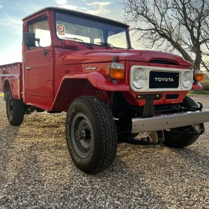 CarBeat Chasing Cars Toyota Land cruiser på bilauktion for sale profil 2