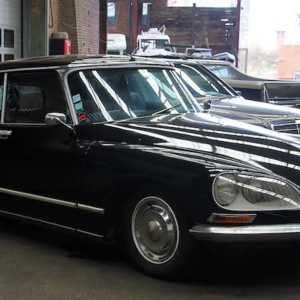 CareBeat Chasing Cars Danmarks største specialbils auktion sælger Citroën DS20 Pallas side1
